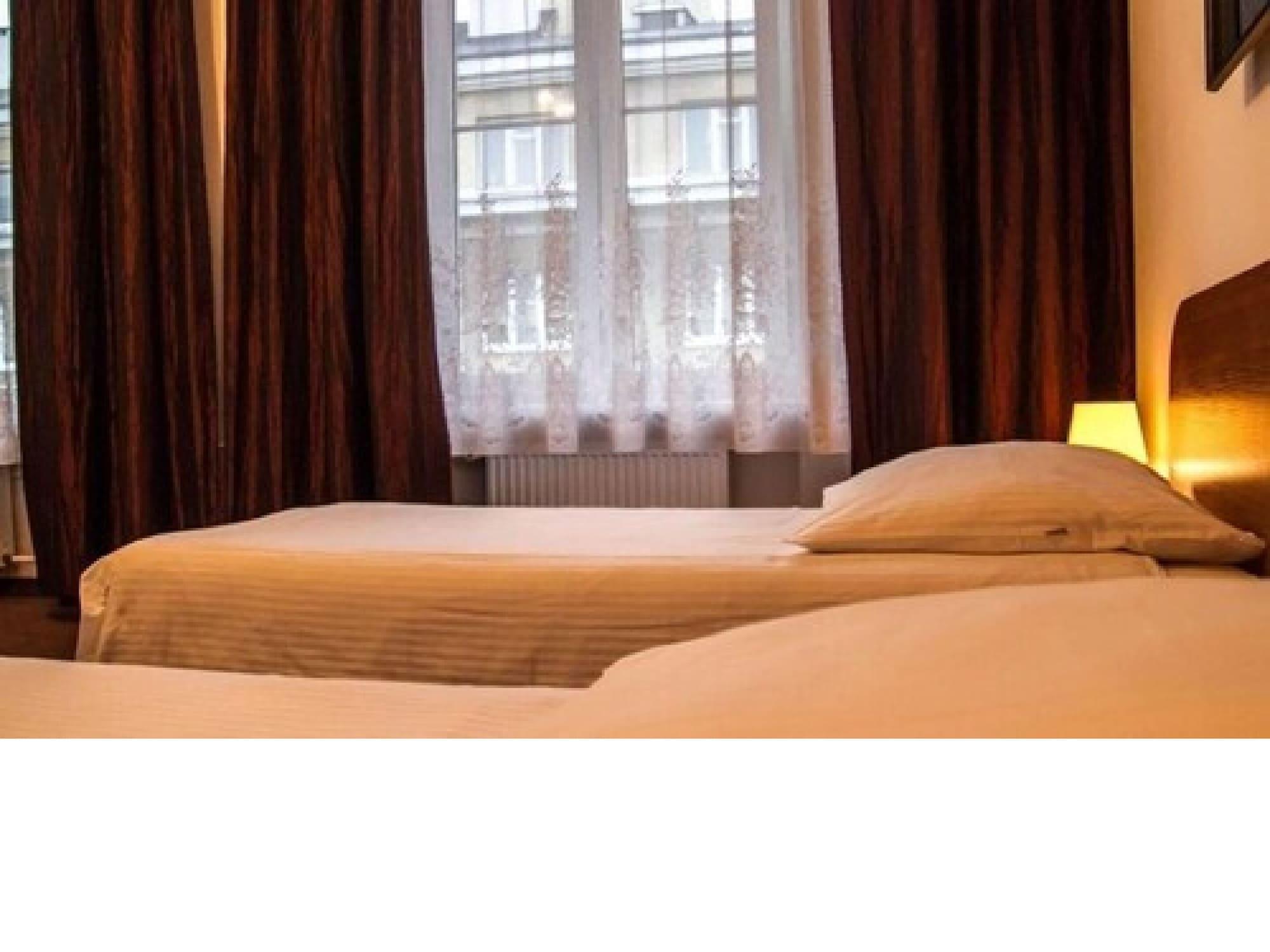 Hotel Mazowiecki Wow Warsaw Ngoại thất bức ảnh
