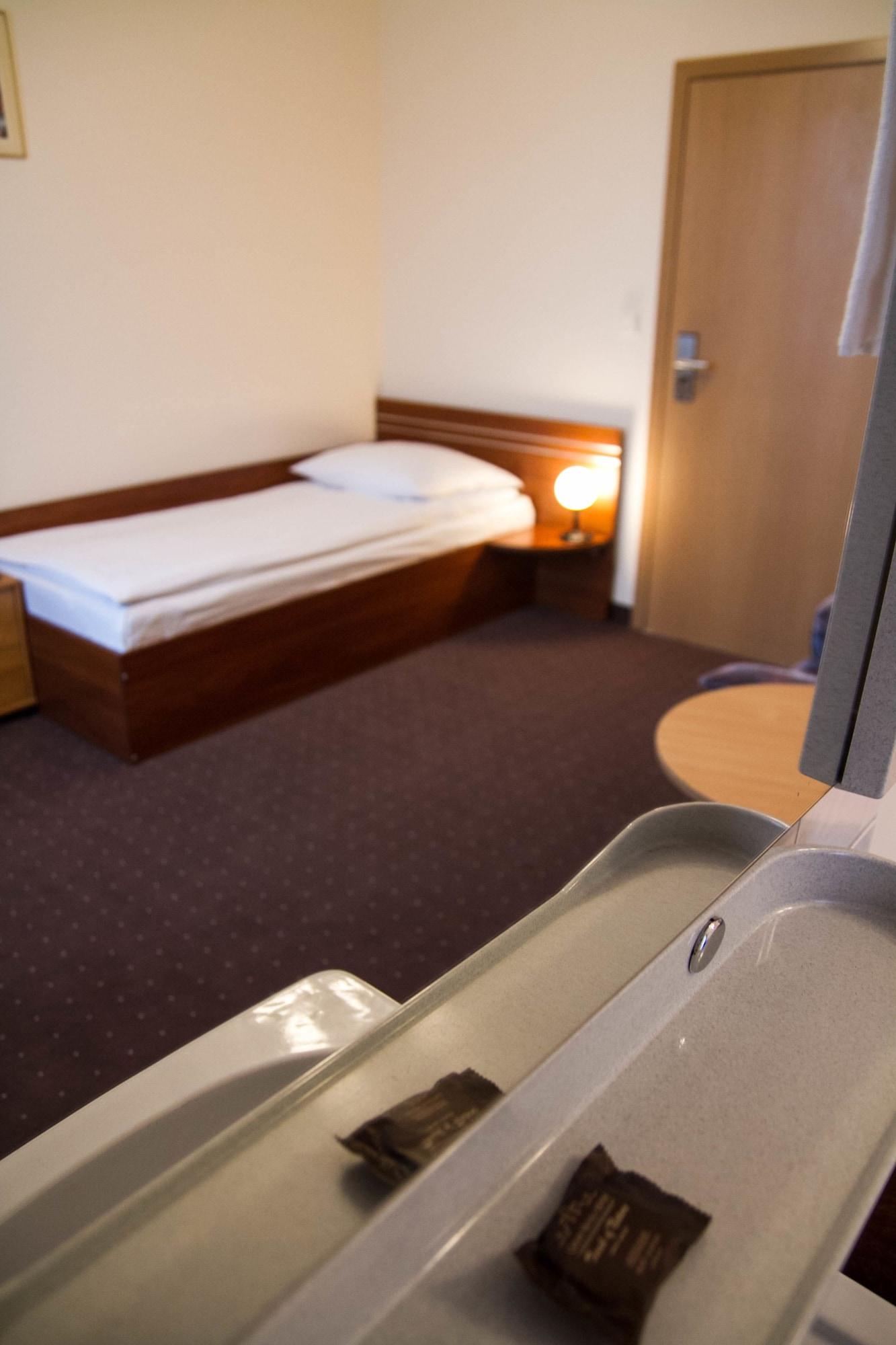 Hotel Mazowiecki Wow Warsaw Ngoại thất bức ảnh
