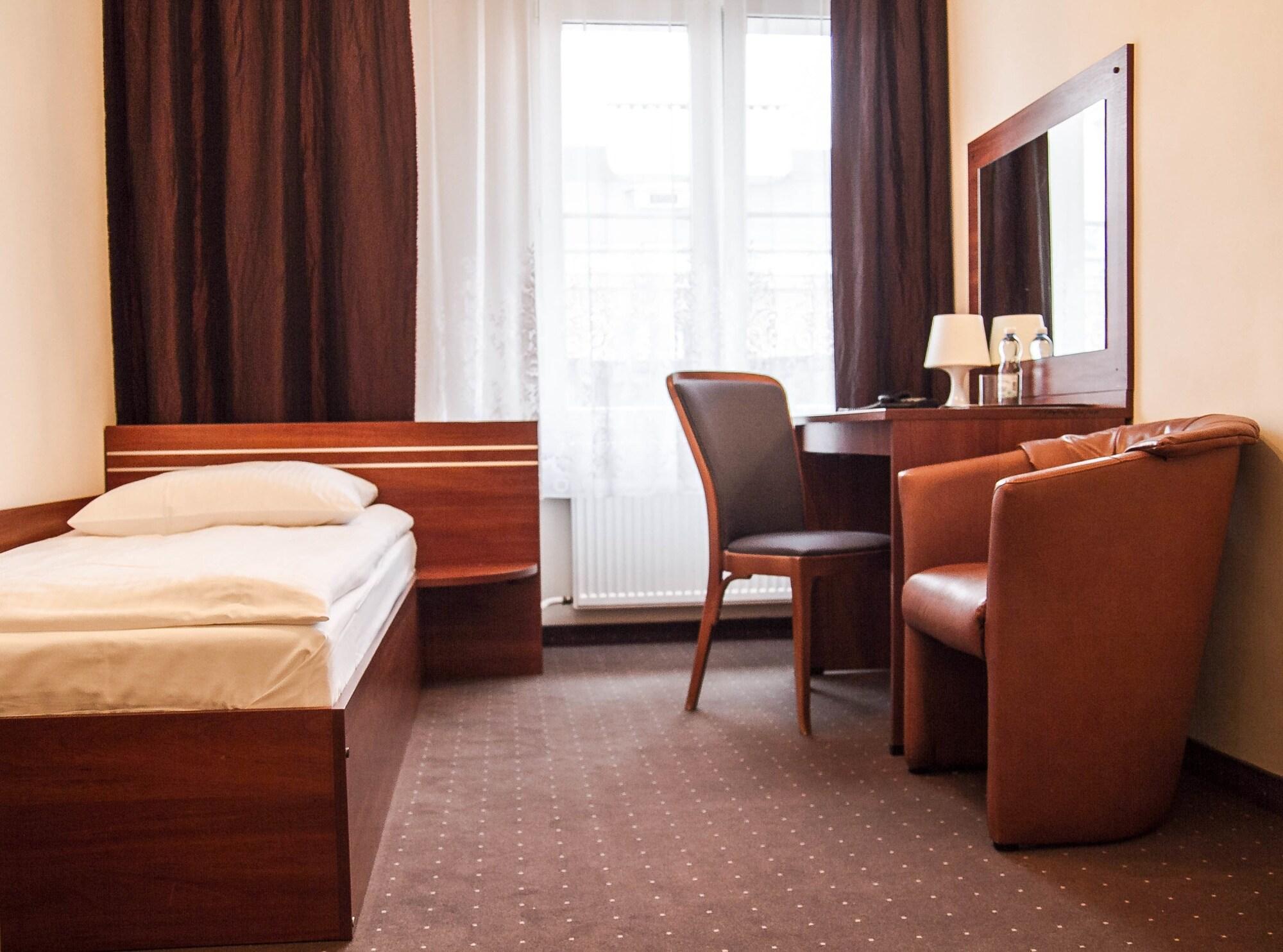 Hotel Mazowiecki Wow Warsaw Ngoại thất bức ảnh