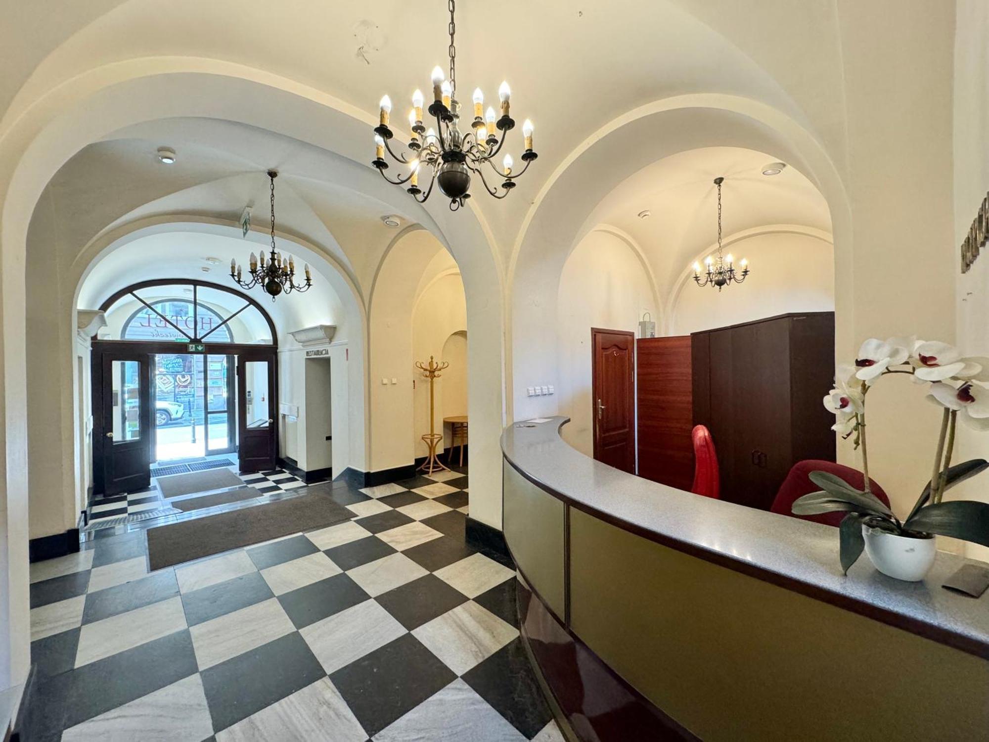 Hotel Mazowiecki Wow Warsaw Ngoại thất bức ảnh