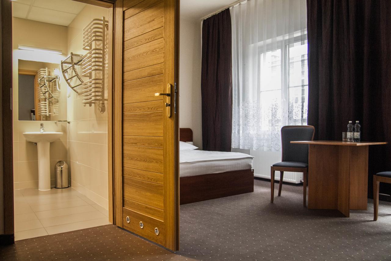 Hotel Mazowiecki Wow Warsaw Ngoại thất bức ảnh
