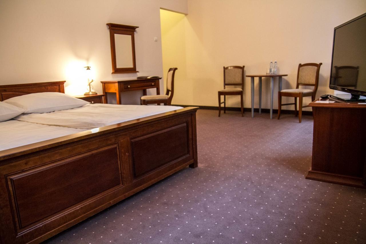 Hotel Mazowiecki Wow Warsaw Ngoại thất bức ảnh